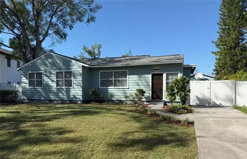 1006 N Bask Dr, Tampa, FL 33603