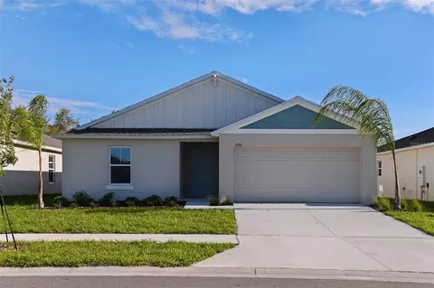 2308 Canyon Oak Dr, Davenport, FL 33837