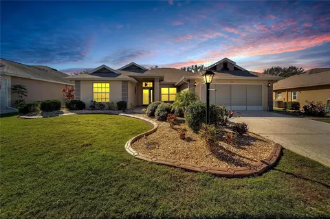334 Caloosa Palms Ct, Sun City Center, FL 33573