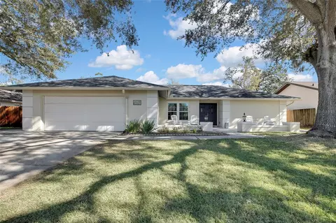 14190 Fennsbury Dr, Tampa, FL 33624