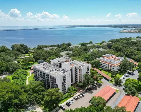 2699 Seville Blvd #605, Clearwater, FL 33764