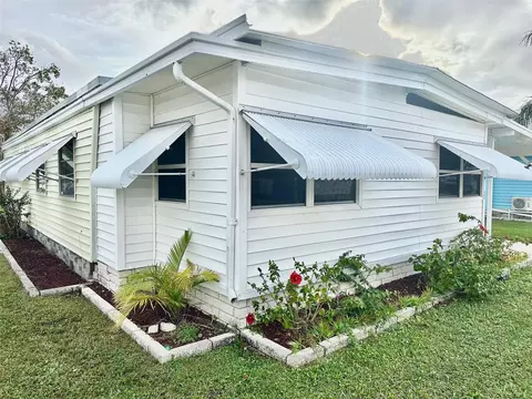 6100 62nd Ave N #33, Pinellas Park, FL 33781