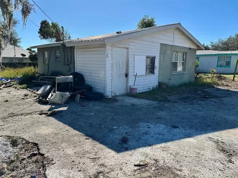 308 E Booker St, Avon Park, FL 33825