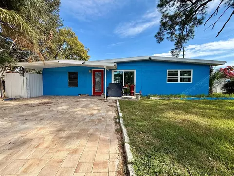 7230 Royal Palm Dr, New Port Richey, FL 34652