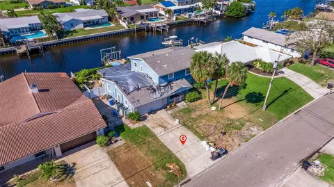 4126 13th Ln NE, Saint Petersburg, FL 33703