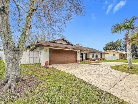 1557 Jeffords St, Clearwater, FL 33756