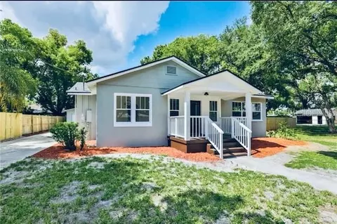 915 E Holland Ave, Tampa, FL 33612