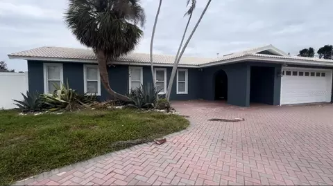 1381 49th Ave NE, Saint Petersburg, FL 33703