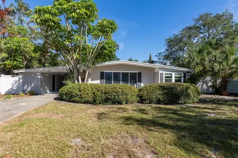 2027 Inner Cir S, Saint Petersburg, FL 33712
