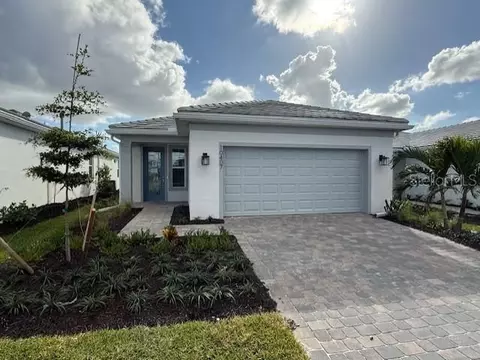 10407 Abaco Falls Dr, Englewood, FL 34223