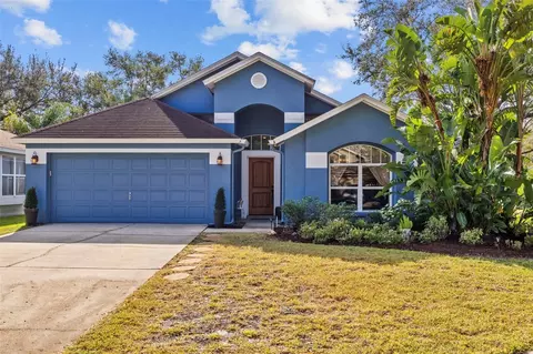 2610 Heatherwood Dr, Tampa, FL 33618