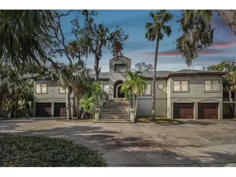 11210 Spring St, Largo, FL 33774