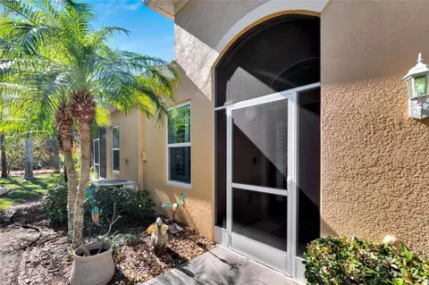 2322 Oakley Green Dr #2322, Sun City Center, FL 33573