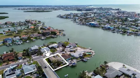 498 Crystal Dr, Madeira Beach, FL 33708