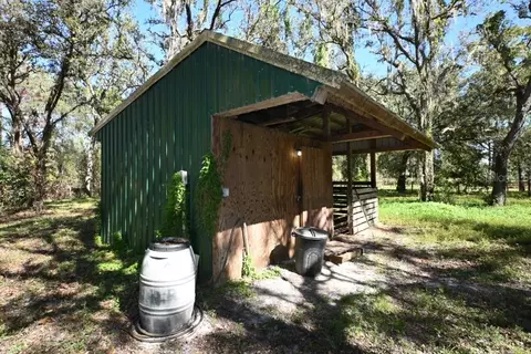 Exterior - 39716 Tworut Rd, Webster, FL 33597 photo 4 of 5