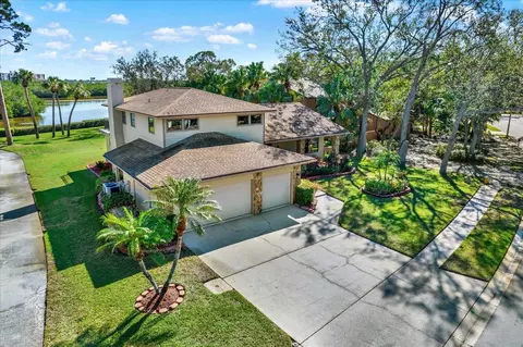 9045 Baywood Park Dr, Seminole, FL 33777