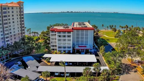 1100 Imperial Dr #408, Sarasota, FL 34236