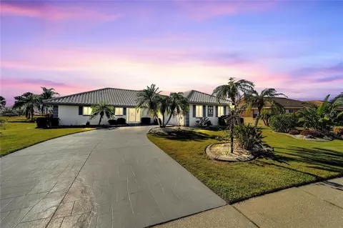 1906 Wolf Laurel Dr, Sun City Center, FL 33573