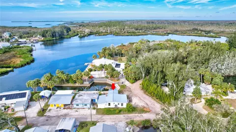 18941 Jills Ln, Hudson, FL 34667