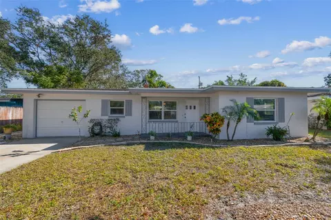 1114 20th St SW, Largo, FL 33770