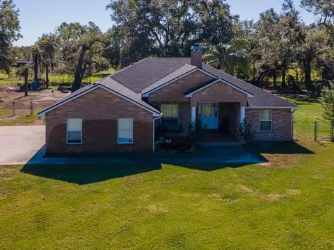 1827 Joe Mcintosh Rd, Plant City, FL 33565