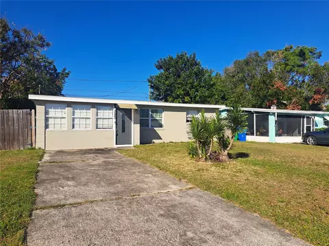 11482 104th St, Largo, FL 33773