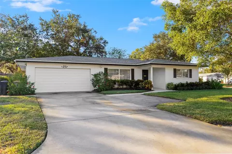 806 Brookside Dr, Clearwater, FL 33764