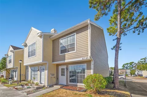 6740 121st Ave #6, Largo, FL 33773