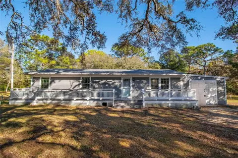 14028 Hurricane Dr, Weeki Wachee, FL 34614