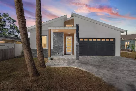 4907 15th Ave N, Saint Petersburg, FL 33710