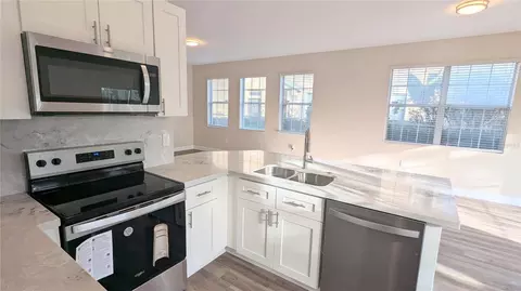Kitchen - 9060 Moonlit Meadows Loop, Riverview, FL 33578 photo 2 of 2
