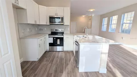 Kitchen - 9060 Moonlit Meadows Loop, Riverview, FL 33578 photo 1 of 2