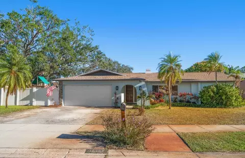 12352 Monarch Cir, Seminole, FL 33772