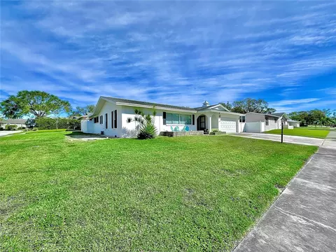 14435 Apache Ave, Largo, FL 33774 photo 1
