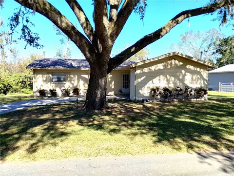 906 Oakland Heights Ave, Plant City, FL 33563