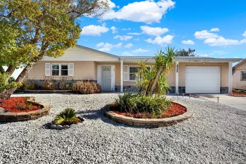 3332 Brookfield Dr, Holiday, FL 34691