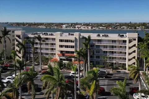 6085 Bahia Del Mar Cir #366, Saint Petersburg, FL 33715