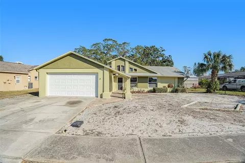8150 Rose Petal Ct #E, Port Richey, FL 34668