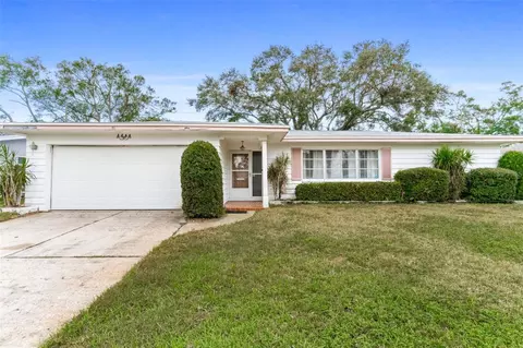 2248 Saint Charles Dr, Clearwater, FL 33764