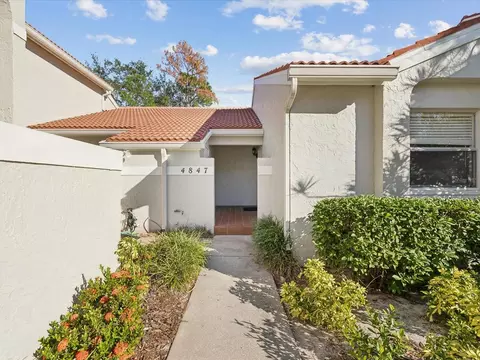 4847 Napoli Ct NE #4847, Saint Petersburg, FL 33703