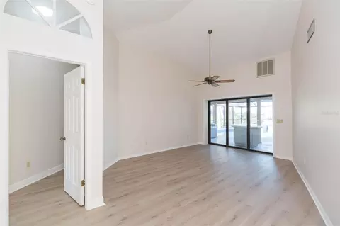 Living - 937 Bunker View Dr, Apollo Beach, FL 33572 photo 1 of 10