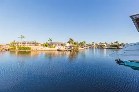 View/Area - 937 Bunker View Dr, Apollo Beach, FL 33572 photo 2 of 14