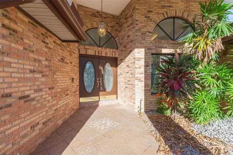 Entry Way - 937 Bunker View Dr, Apollo Beach, FL 33572 photo 1 of 2