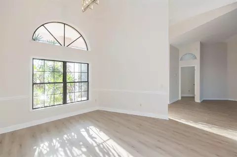 Living - 937 Bunker View Dr, Apollo Beach, FL 33572 photo 4 of 10