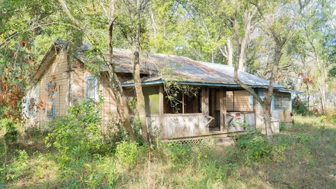 1394 Cr 604, Bushnell, FL 33513