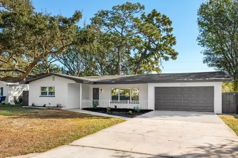 523 Deville Dr E, Largo, FL 33771