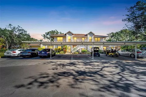 304 Knottwood Ct, Sun City Center, FL 33573