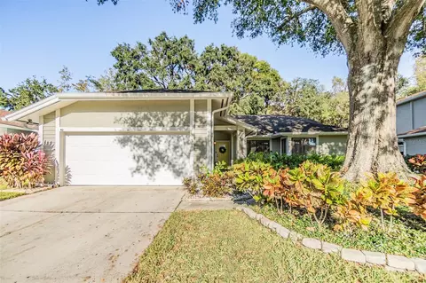 14631 Village Glen Cir, Tampa, FL 33618