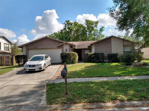 415 Bloomingfield Dr, Brandon, FL 33511