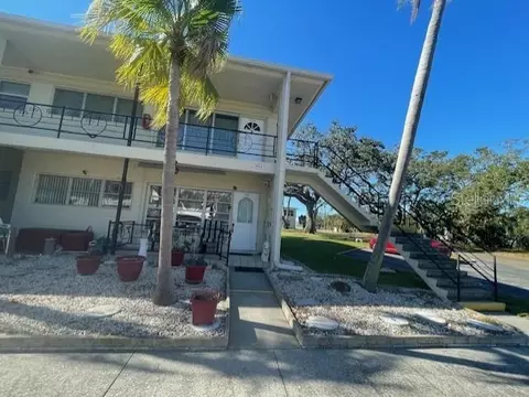 4154 57th St N #174, Kenneth City, FL 33709